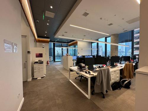 Vendo Oficina De Lujo De 173 M2 En Nueva Costanera, Vitacura