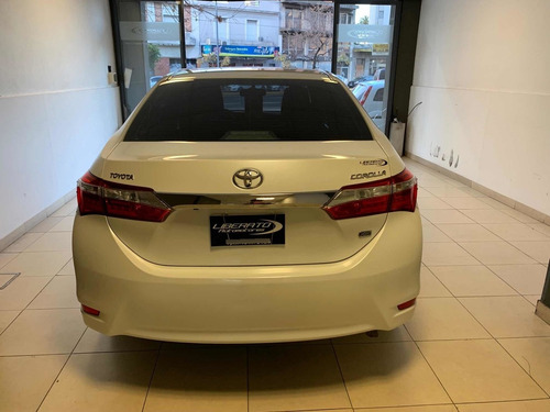 Imagen 4 de 19 de Toyota Corolla 2016 1.8 Xei Cvt Pack 140cv