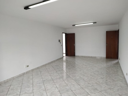 Imagem 1 de 9 de Cjto Comercial/sala Para Alugar - 10334.002