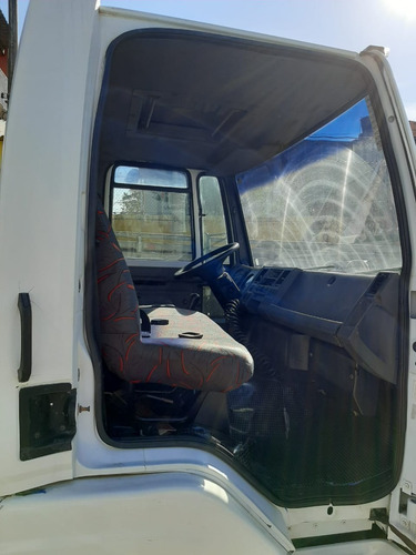 Ford Cargo 815 - Ano 2002 - Chassis.