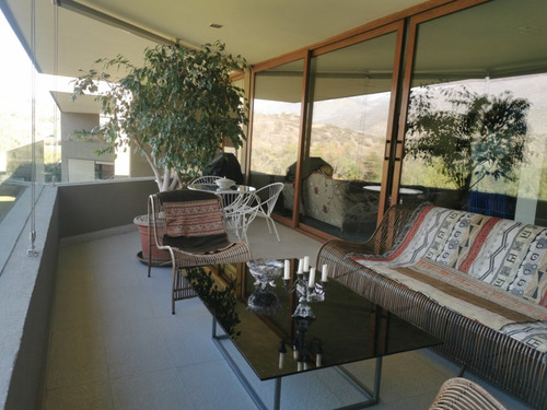 En Exclusivo Condominio Valle Escondido