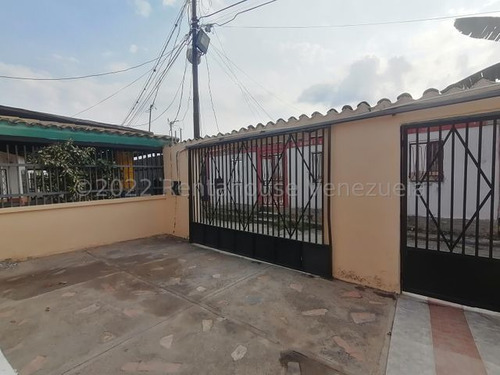Imagen 2 de 29 de Casa En Venta Centro De Barquisimeto 22-22986 M&n 04245543093