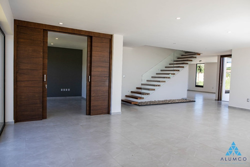 Venta De Residencia En San Andrés Cholula
