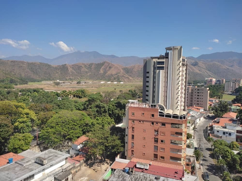 Se Vende Penthouse En La Soledad Jb