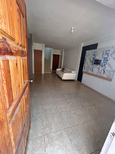 Townhouse En Venta En Naguanagua Res. Las Gracielas Gavip