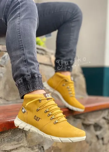 Botines amarillos hombre sale
