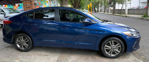 Imagen 7 de 15 de Hyundai Elantra 2017 2.0 Gls Premium At