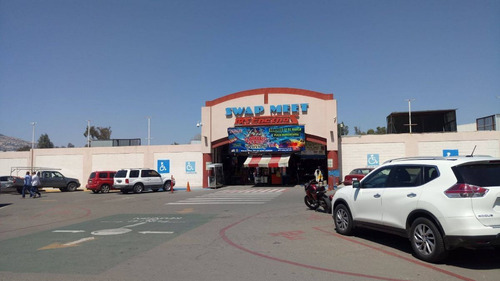 Traspaso Local En Swap Meet Los Encinos