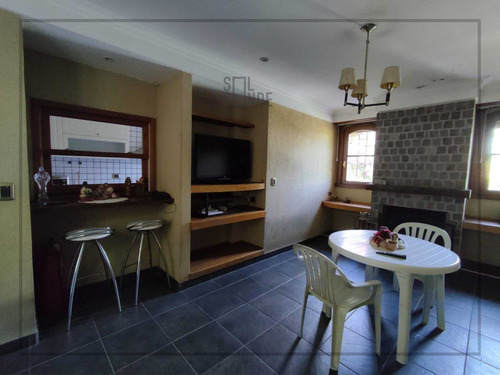 Imagen 8 de 30 de Exclusivo Chalet 5 Amb. Con Piscina