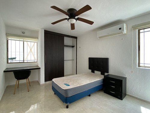 Casa Amueblada En Renta/venta En Las Americas Ii