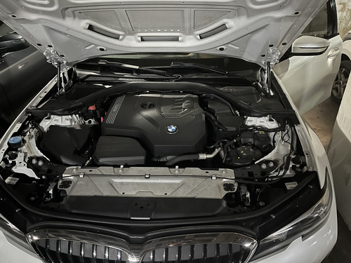 BMW Serie 3 3.0 330i Sedan Sport Line 252cv