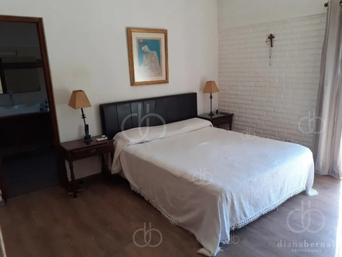 Imagen 6 de 14 de Punta Del Este, 4 Dormitorios Y Dependencias Con Piscina Climatizada. - Ref: 54061