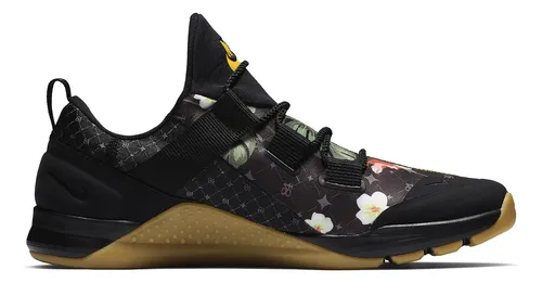 Nike tech trainer antonio brown hotsell