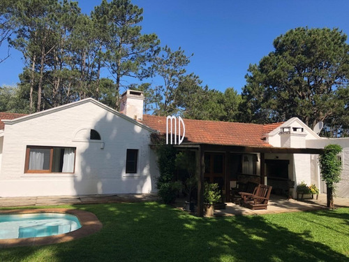 Imagen 5 de 30 de Casa En Laguna Blanca, Muy Buenas Comodidades, Seguridad.- Ref: 6080