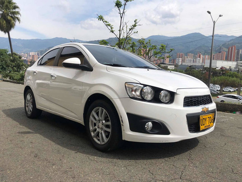 Chevrolet Sonic 2015 1.6 Lt 5 P