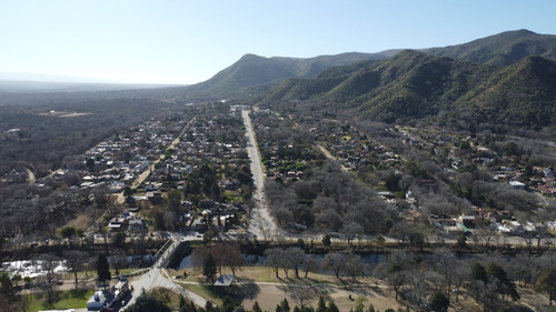 Hermoso Lote Con Excelente Ubicación En Santa Rosa De Calamuchita