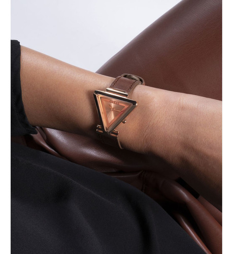 Reloj Guess Fame Ladies De 34 Mm Correa Marrón oscuro