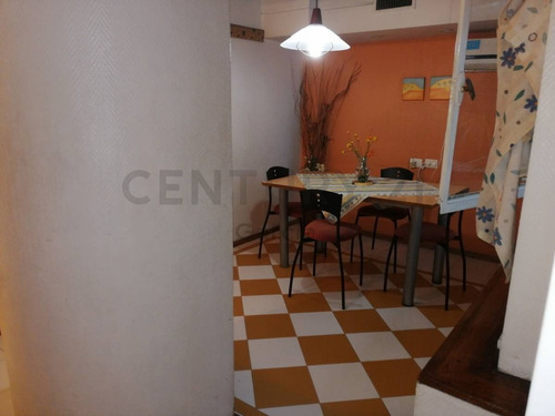 Imagen 27 de 30 de Venta De Piso Con 4 Dormitorios, Dependencia Balcón Patio Cochera