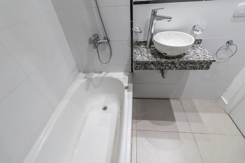 Departamento Monoambiente En Venta En Almagro, Capital Federal, Buenos Aires