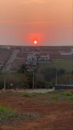 Imagem 5 de 7 de Terreno Magnífico De 1045m² Plano E Vista Para O Por Do Sol