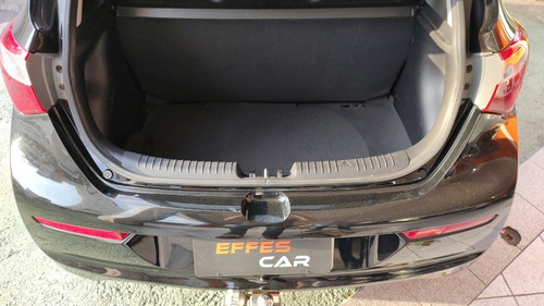 Imagem 10 de 16 de Hyundai Hb20 Comfort 2017 Completo