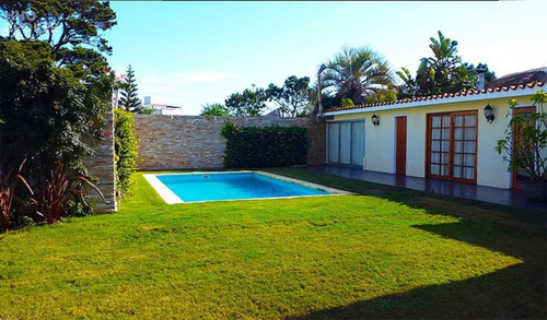 Imagen 9 de 28 de Hermosa Casa En Punta Del Este. Cerca Del Mar. Sólida Construcción. - Punta Del Este Mansa