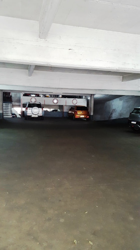 Imagen 4 de 4 de Cochera En Recoleta 1er Piso