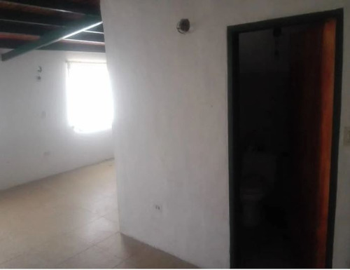 Imagen 2 de 14 de Casa Tonwhouse Dos Niv + Anexo Urb Asocsuveas Los Teques