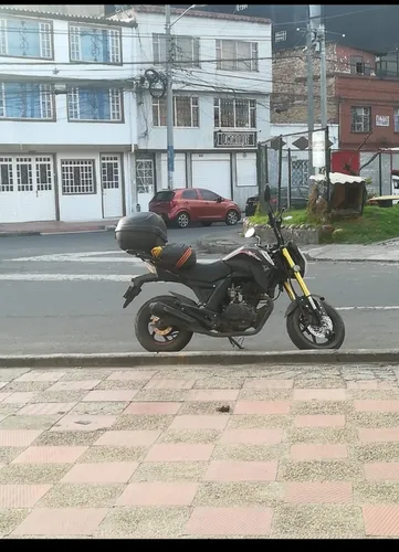 Victory Switch 150, Color Negro Mate