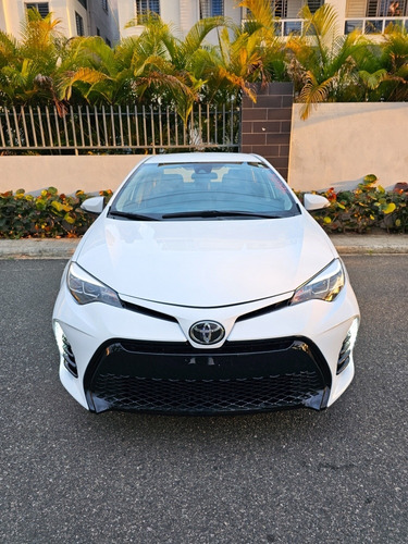 Imagen 2 de 10 de Toyota Corolla Se 2018 Americano Recien Importado