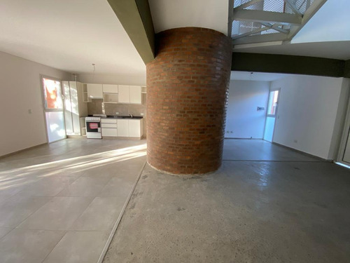 Imagen 3 de 19 de Casa 3 Dormitorios Con Cochera En Venta Acepta Departamentos Como Parte De Pago Fisherton
