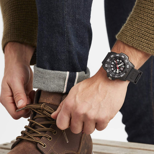 Relógio Masculino Luminox Navy Seal Com Mostrador Preto (xs.