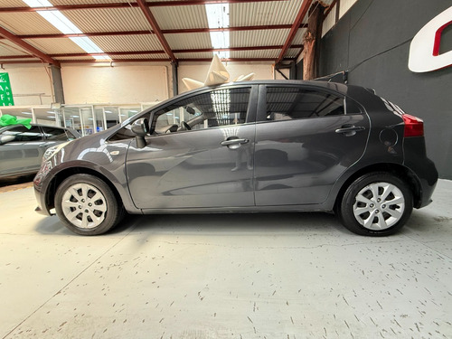 Kia Rio Lx 2017