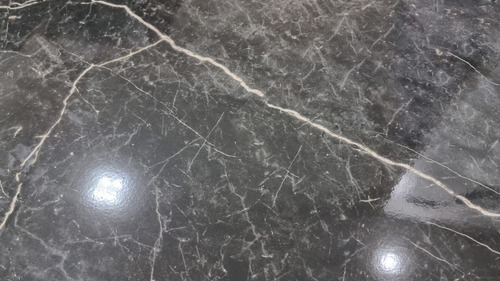 Ceramica Cañuelas 61x61 Rectificada Nero Marquina Brillo Xm2