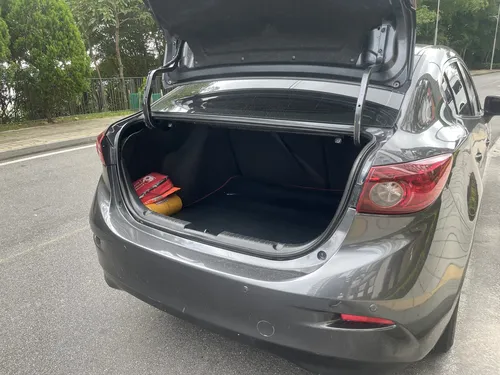 Mazda 3 2.0 Prime