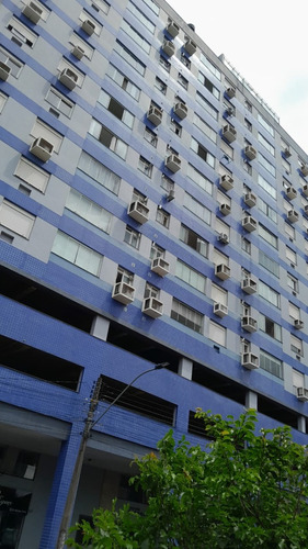 Apartamento Semi- Mobiliado 02 Dormitórios, 01 Suíte,andar Alto,na Cidade Baixa