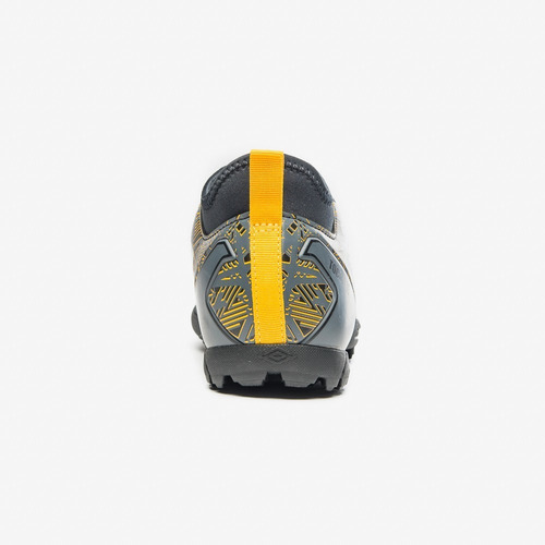 Imagen 6 de 10 de Botin Sintetico Umbro Tocco Ii Club