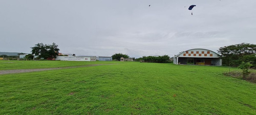 Aeródromo En Venta En Tequesquitengo, Morelos.