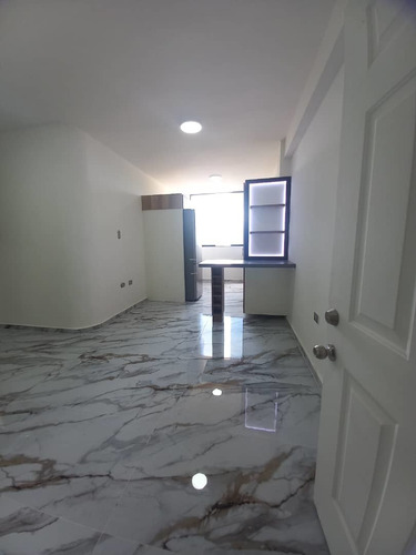 Imagen 12 de 20 de Venta De Apartamento En Buenaventura. Adlz