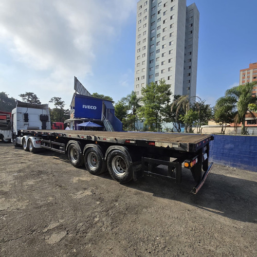 Carreta Prancha Porta Container Bug 40 2011 Com Pneus