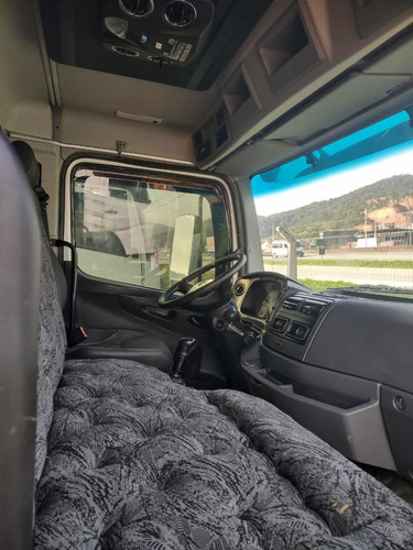 Imagem 11 de 15 de Mercedes Benz Atego 1726