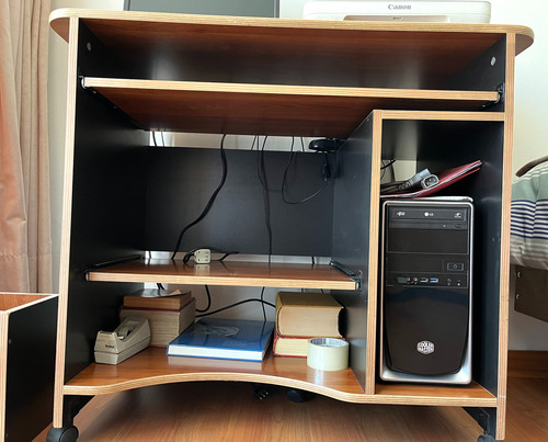 Mesa Para Computador Y Basurero (Usado)