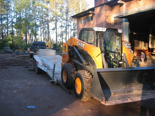 Imagem 1 de 9 de Reboque Trucado Para Minicarregadeira