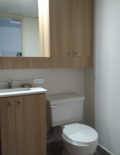 Imagen 12 de 17 de Se Alquila Moderno Town House En Cayo De Agua Equipado