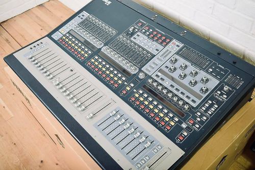 Imagen 1 de 1 de Avid Venue Sc48 Digital Mixing Console Mint In Box Audio Mix
