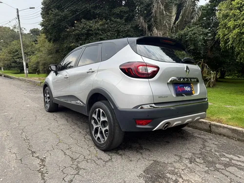 Renault Captur 2.0 Intens Automática