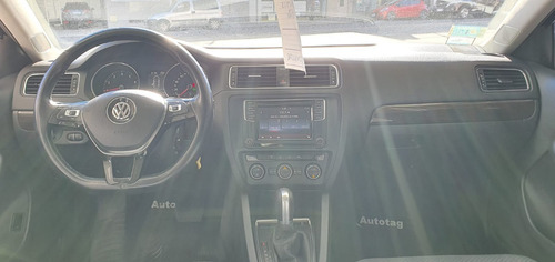 Imagen 7 de 12 de Volkswagen Vento 1.4 Comfortline Dsg 2017 Ft