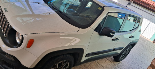 Jeep Renegade 1.8 Longitude Flex Aut. 5p