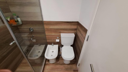Casa En Venta - 3 Dormitorios 3 Baños - 715mts2 - Pilar