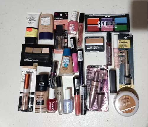 Paquete Lote Maquillaje Maybelline,loreal,covergirl 25 Pzas